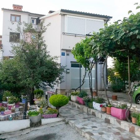 שטיניאן Apartments Zufic מראה חיצוני תמונה