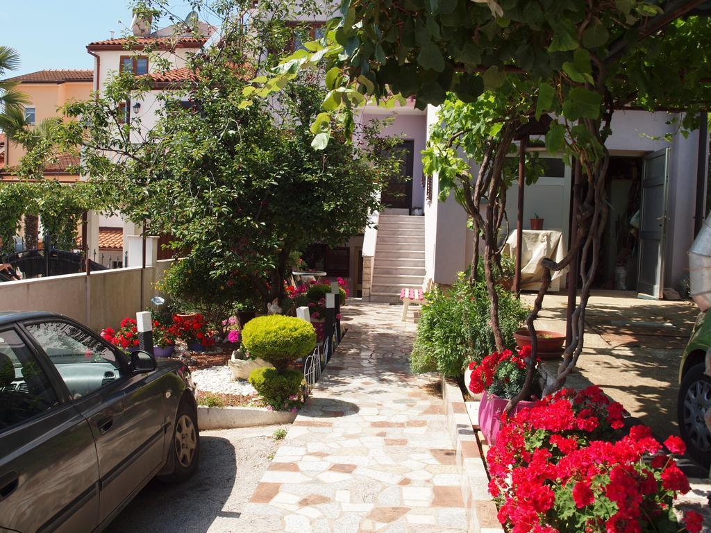שטיניאן Apartments Zufic מראה חיצוני תמונה